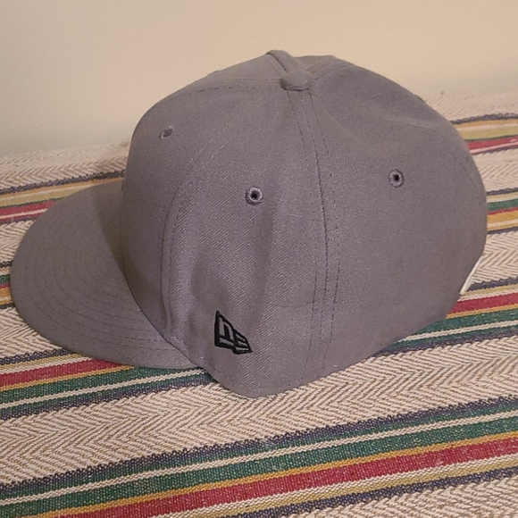 LA Grey - Picture 2 of 4